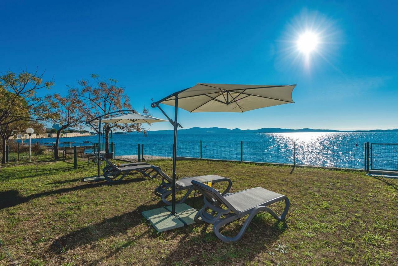 Villa Amfora - First Row By The Sea Bibinje Extérieur photo