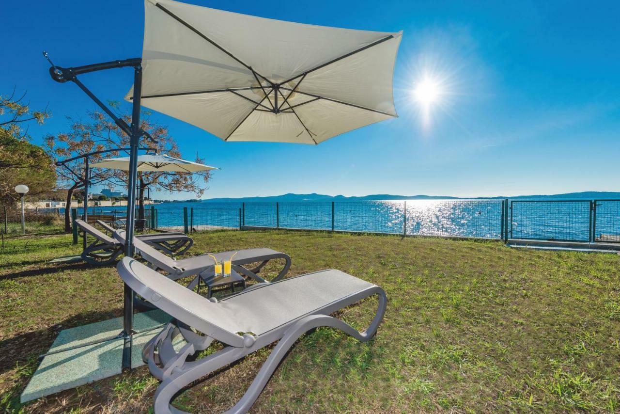 Villa Amfora - First Row By The Sea Bibinje Extérieur photo
